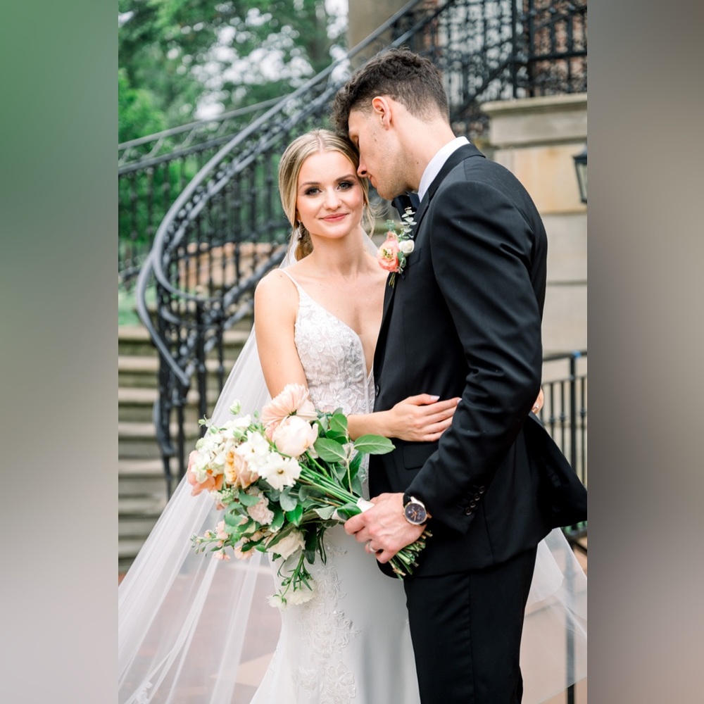 Essence of Australia wedding dress - Picture 3 of 10